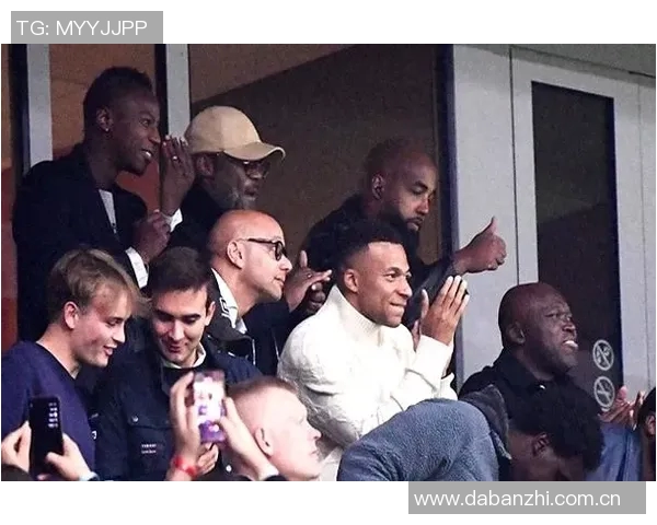 伊桑绝平巴黎姆巴佩晒弟弟照片称赞我的明星男孩展现疯狂剧本